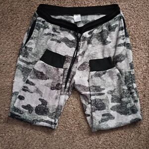 Secret Treasures Black and Gray Camouflage Men's Athletic Shorts